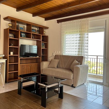-Tsiakos Apartment- In Vryses 基帕里夏 外观 照片